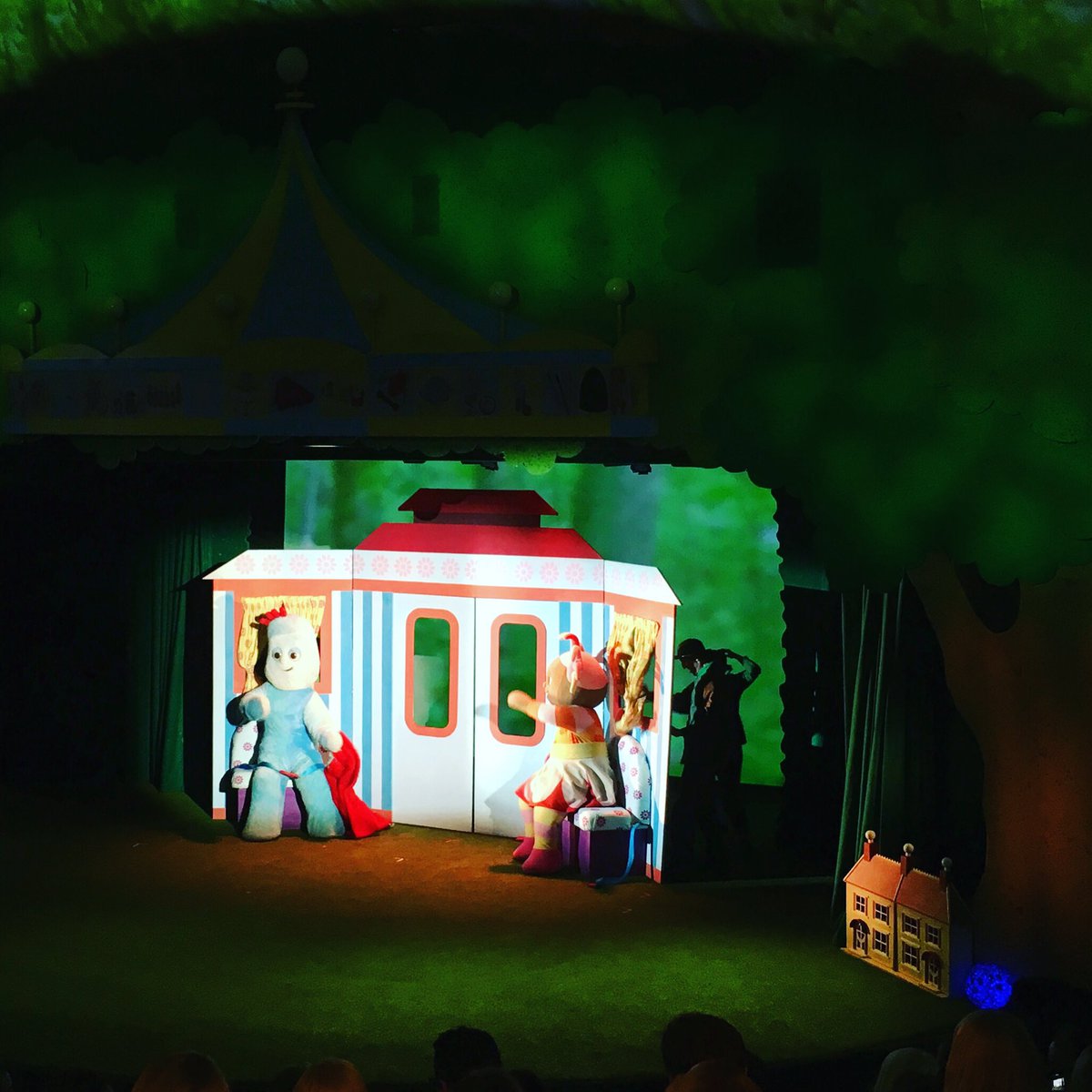 Loved in the night garden live show. Tears when it was over!