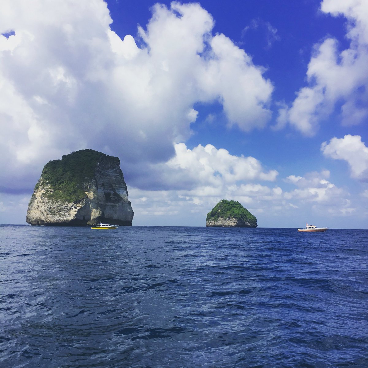 BethTheTraveler's tweet photo. Good-bye, Bali! It's been great! #bali #vacation #islandlife #travel #doesithavetobeover #scuba #mantarays https://t.co/ypEfdgKNCz