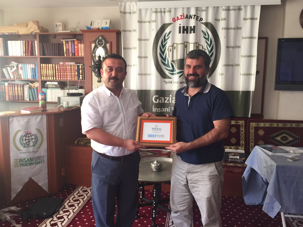 Udef bölge toplantısında federasyon  üyelik beratı takdimi