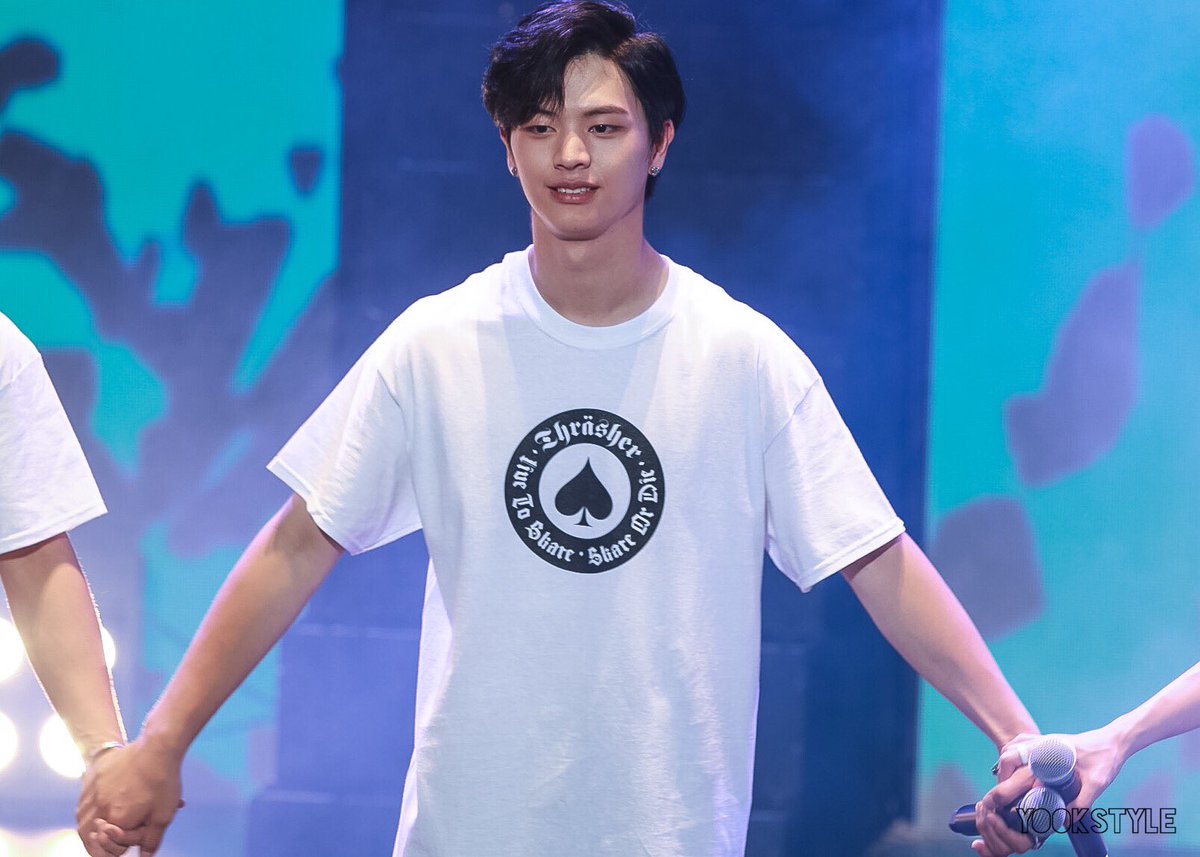 160807 대만콘서트 #육성재 #비투비 <a href="/BTOB_6SJ/">육성재</a>