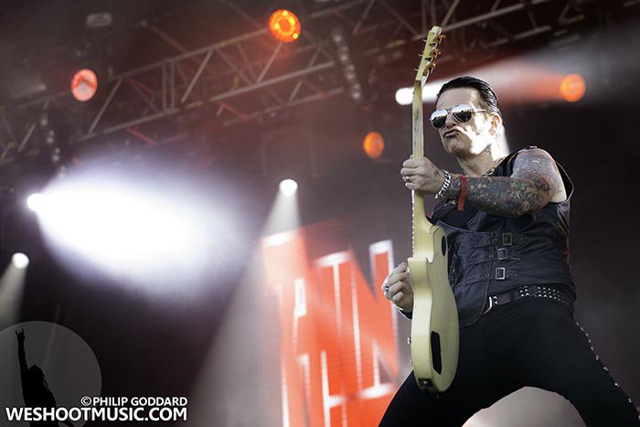 <a href="/rickywarwick/">RICKY WARWICK 🍀</a> of <a href="/ThinLizzy_/">Thin Lizzy</a> at <a href="/RamblinManFair/">Ramblin' Man Fair</a> #2016
Gallery at weshootmusic.com/#!ramblin-man-…
<a href="/OneMaidstone/">One Maidstone BID</a> <a href="/Duffpress/">Duff Press</a>