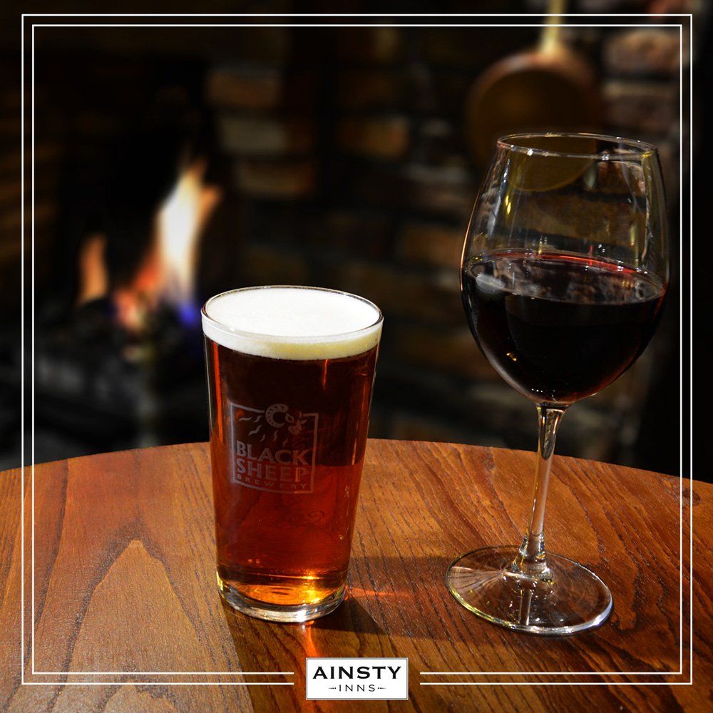 AinstyInns's tweet photo. It's Sunday, come grab a pint or glass of wine at an Ainsty Inn! #pub #Yorkshire https://t.co/C3Ei9jvx6G