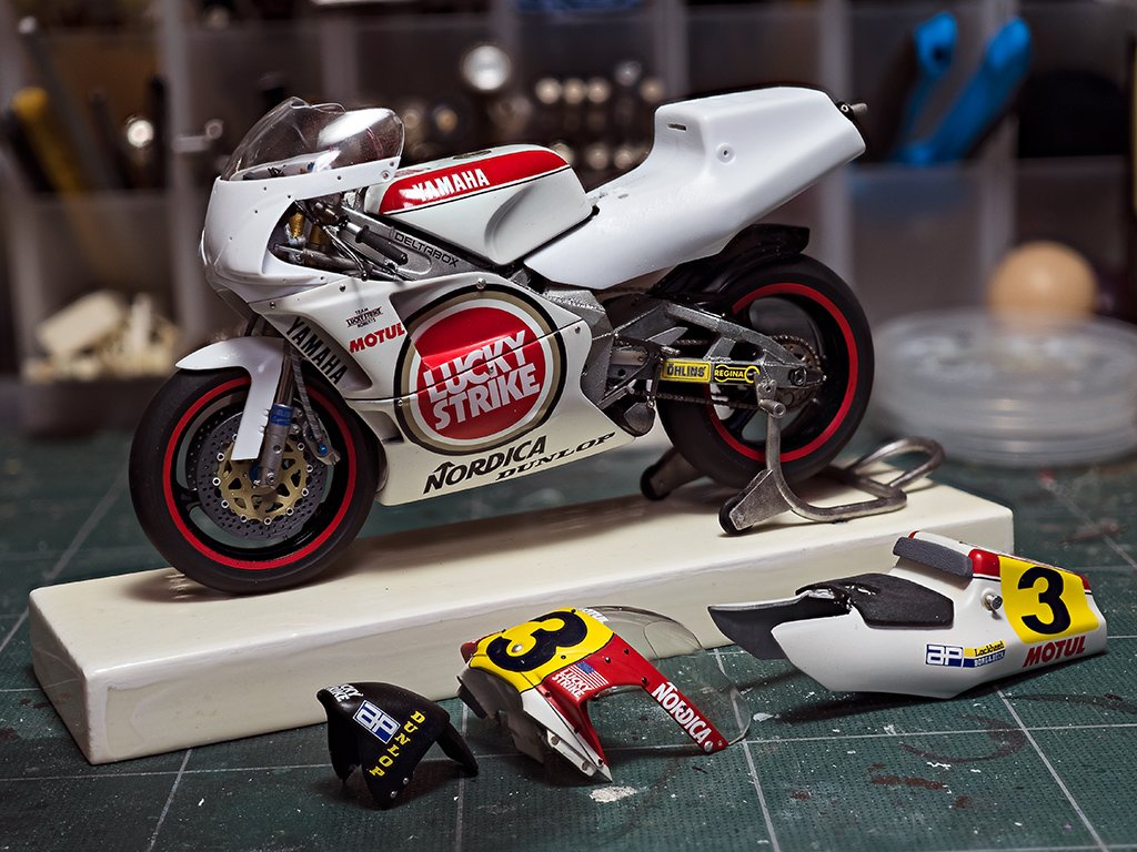 バリバリ伝説」ヤマハ YZR500 “ラルフ・アンダーソン” | 株式