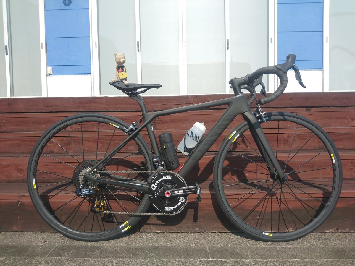 chobimini's tweet photo. 2016/8/12 CANYON ULTIMATE CF SLX 8.0 Di2 + Rotor 3D+ CRANK + CDJ EVOLUZIONE BIG PULLEYフルセラミックver.完成しました。 https://t.co/fySQd6ulOW