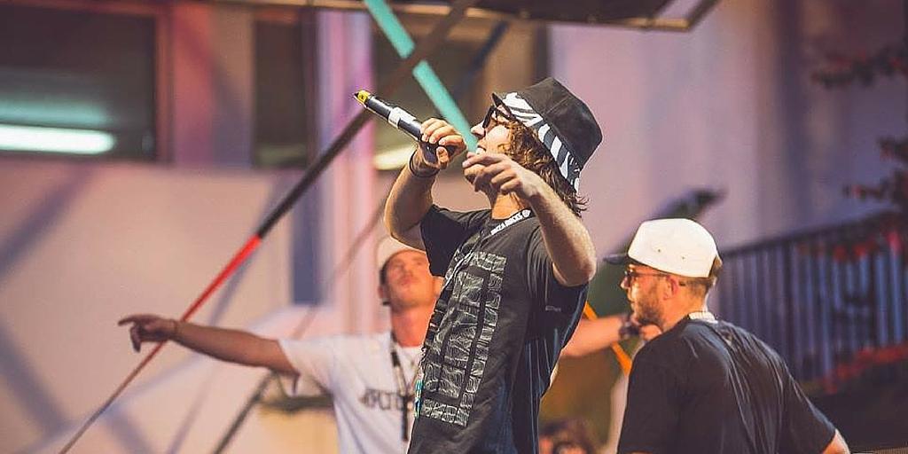 kutulaarmy's tweet photo. In conversation with Harley Maxwell >> #Ibiza local and crazy talented singer: https://t.co/SjhKuPQXWv #KutulaArmy https://t.co/FizViSi6zW