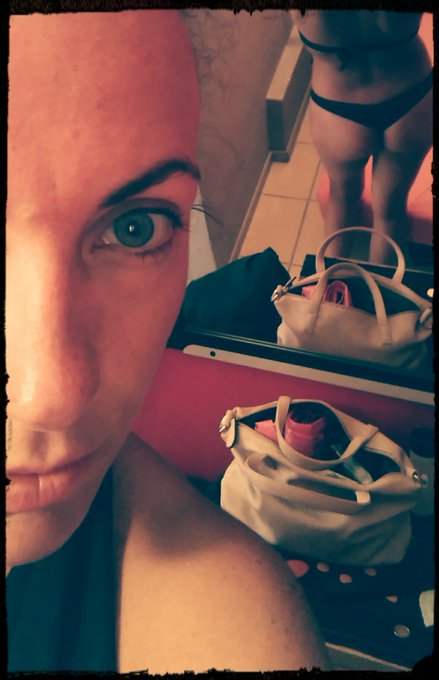 Bisous les ch&eacute;ris bonne journ&eacute;e !!! #NGOT #capdagde 💋😚 https://t.co/vEFFvWyVXX<a href="/tag/ngot"class="tags">#NGOT</a><a href="/tag/capdagde"class="tags">#capdagde</a>