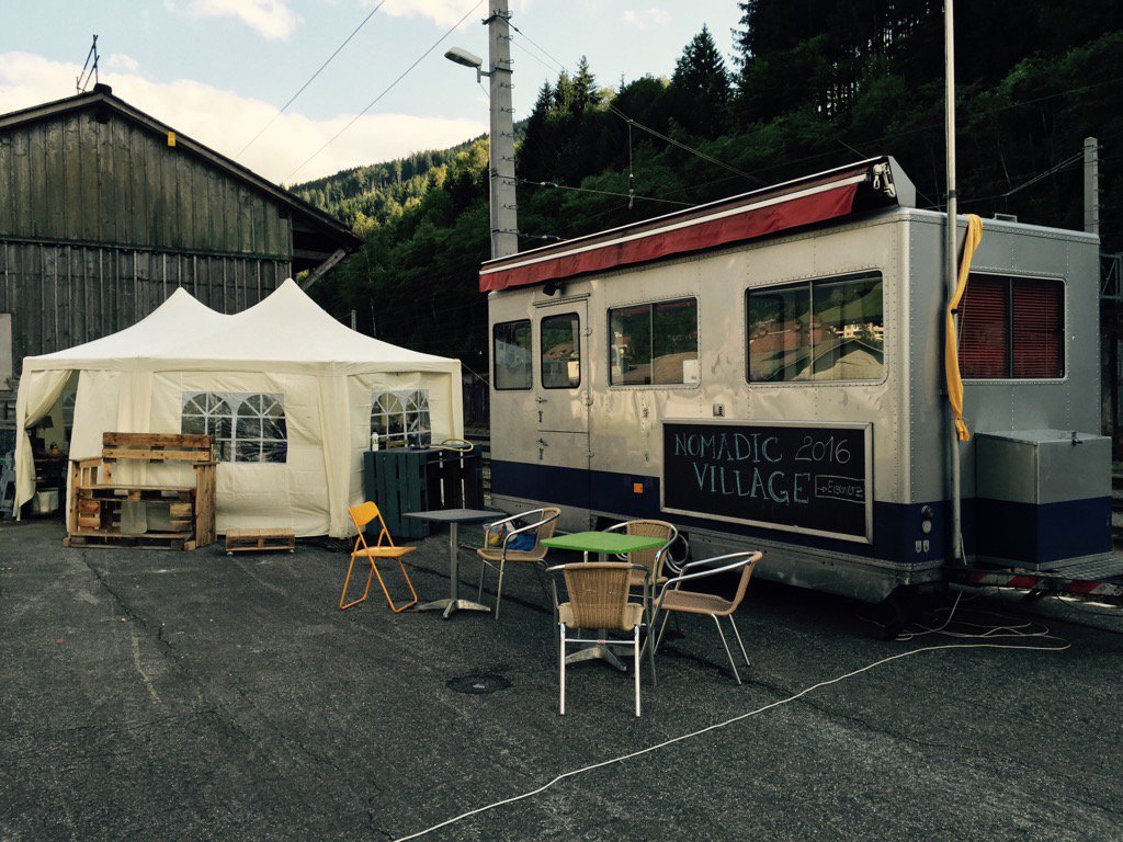 rostfest's tweet photo. Das #nomadicvillage hat seine Zelte in Eisenerz aufgeschlagen und die Caravans positioniert. Welcome @rostfest 2016! https://t.co/azTPsdcEgK