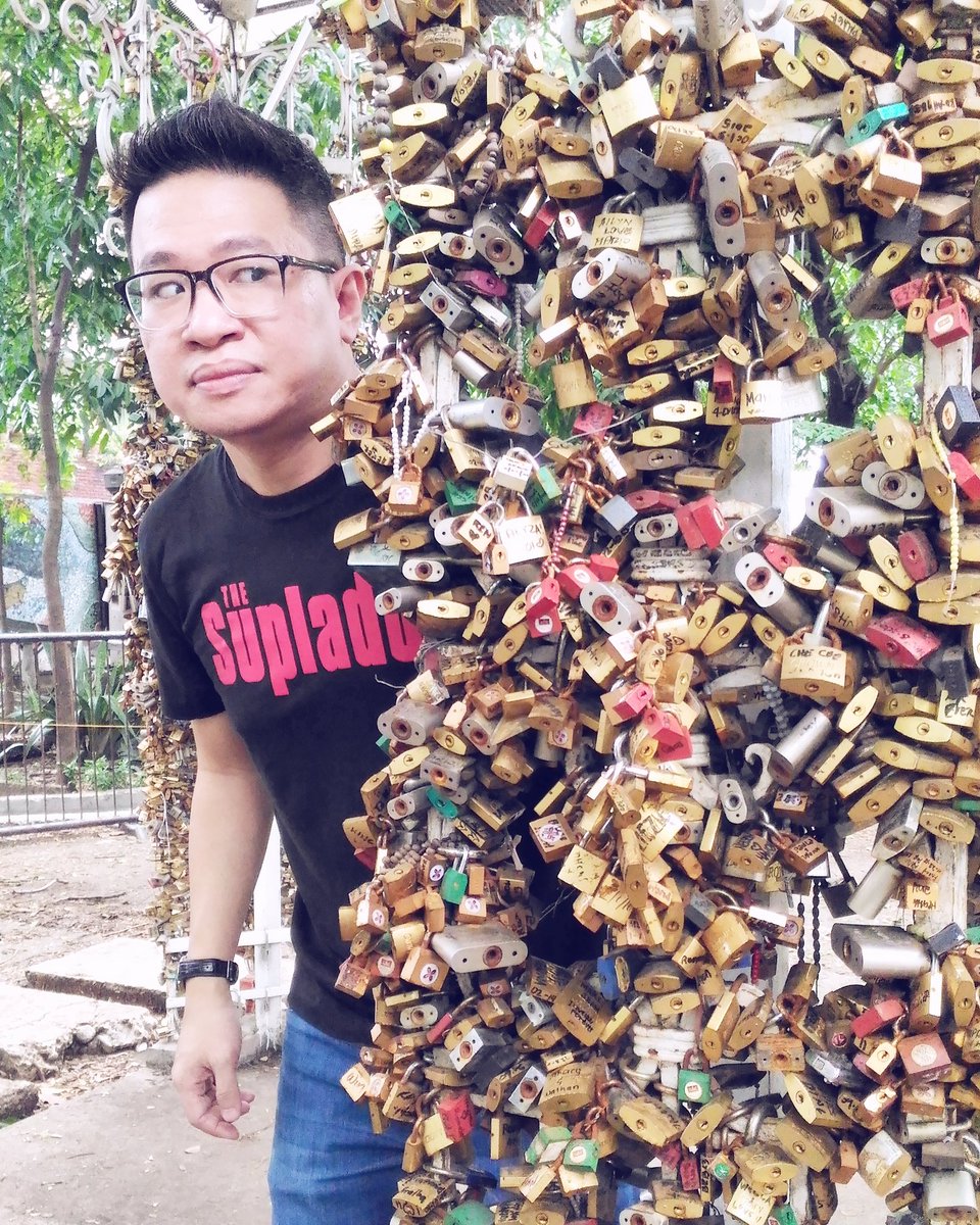 stanleychi's tweet photo. Kahit ilang padlock pa ang ikabit mo dito kung hindi ka niya type, mababasted ka pa rin. https://t.co/nAE810UGeP