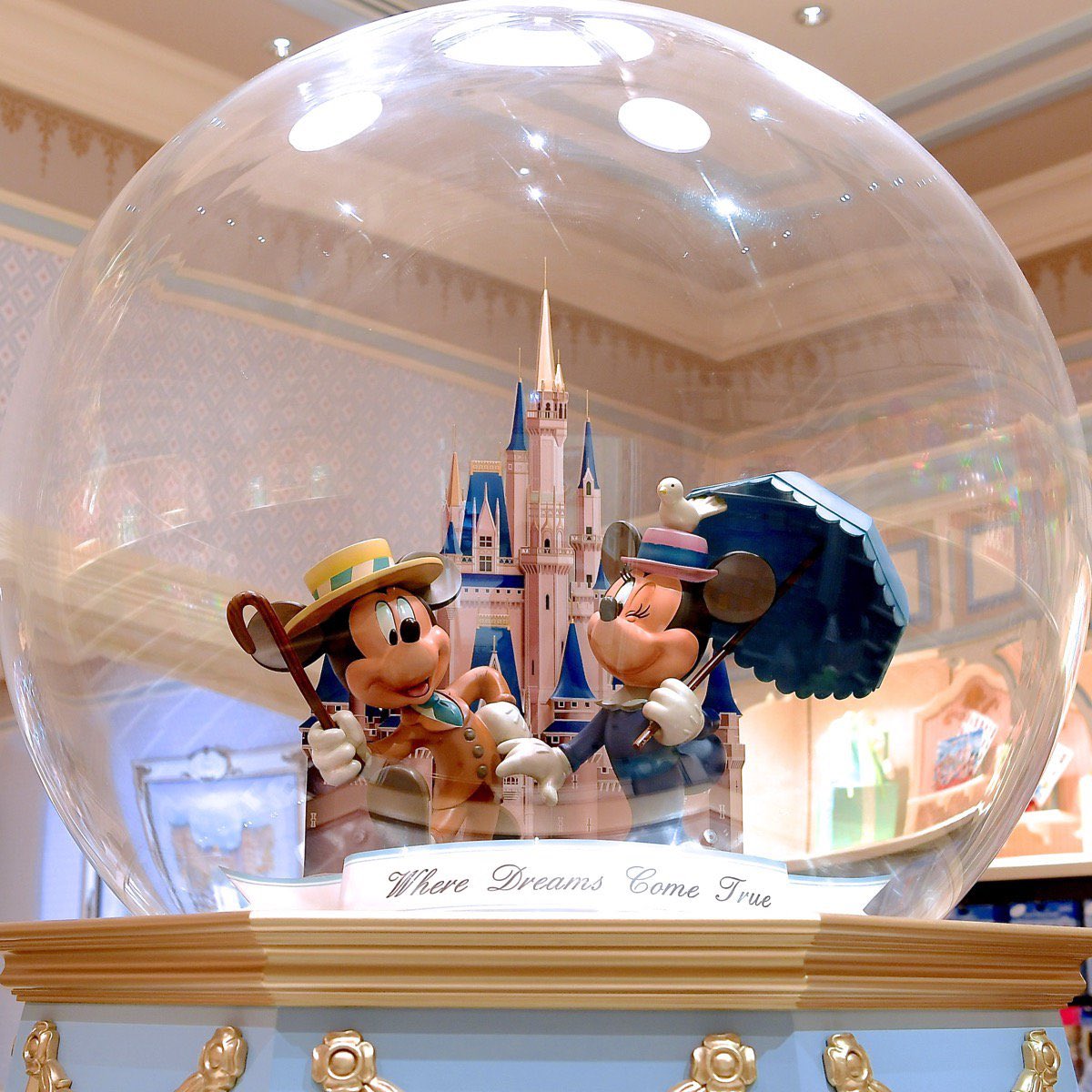 お洒落なアートやティンカーベルデザインも☆ 東京ディズニーランド