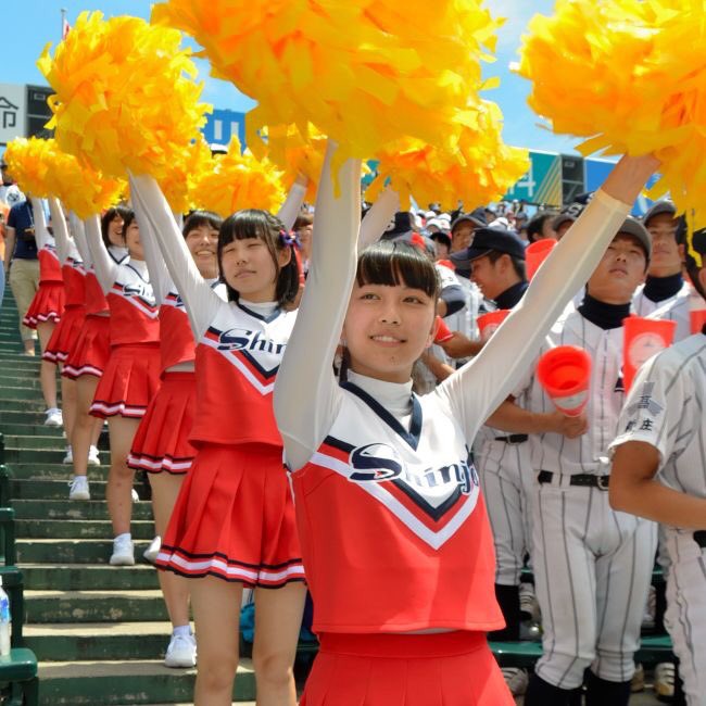 甲子園 広島新庄のチアの少女が可愛くてもう一度高校生に戻りたい Togetter