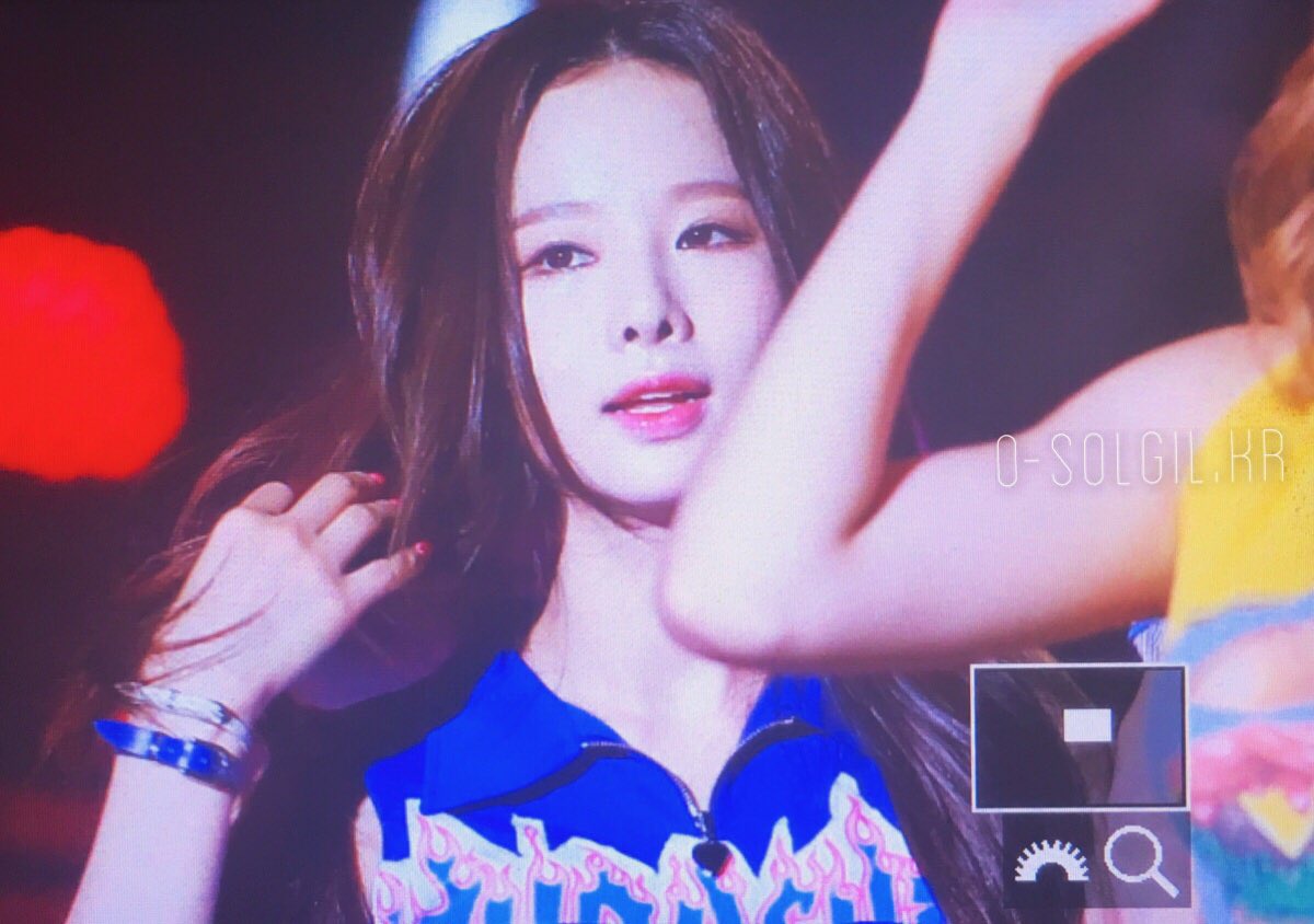 o_solgil's tweet photo. 160814 DMZ 평화콘서트 프리뷰 #EXID #솔지 #SOLJI @EXIDofficial 존예💘💘 https://t.co/IQG4b08i70