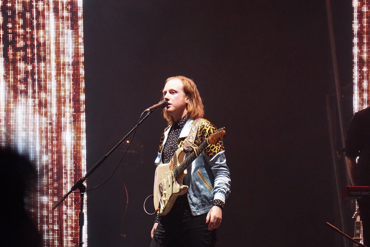 10969_jyurisann's tweet photo. 160814 투도어시네마클럽 (Two Door Cinema Club) 알렉스 트림블 @ Pentaport Rock Festival 2016 https://t.co/q1beTIq61m