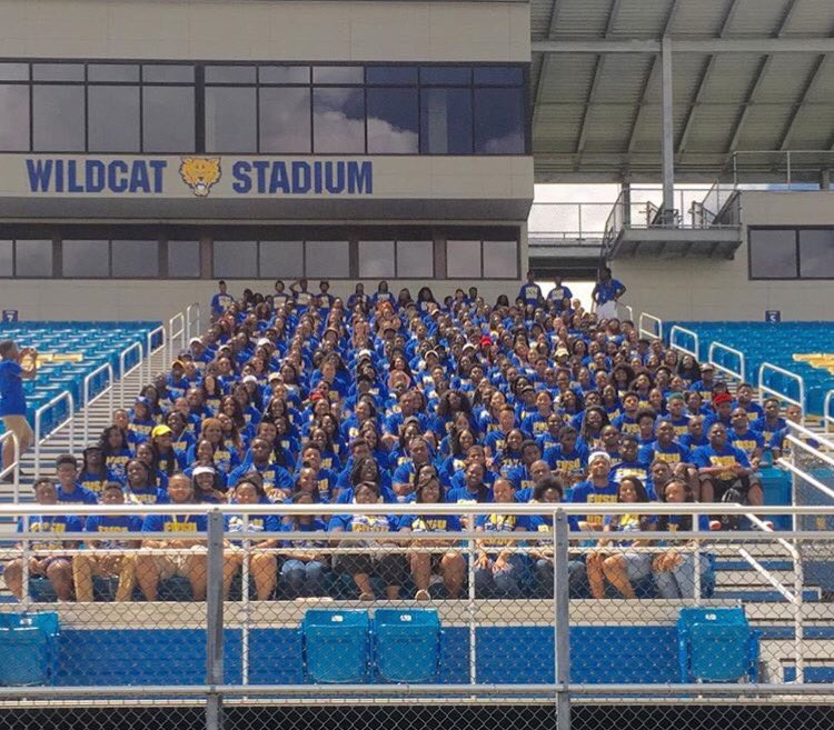 HBCUBuzz's tweet image. The Fort Valley State Class of 2020 is here! Tweet a wildcat 💛💙  

 #HBCU2020 #classof2020