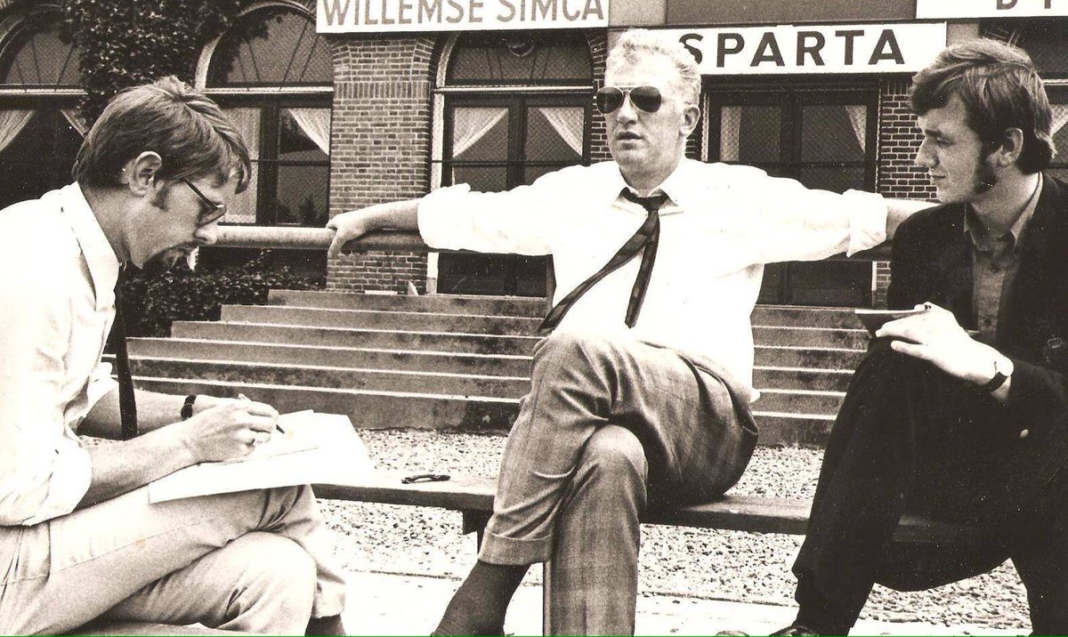OldFootball11's tweet photo. Coach #GeorgKessler gives an interview #SpartaRotterdam; #Kessler. https://t.co/zuX2lNXW5a