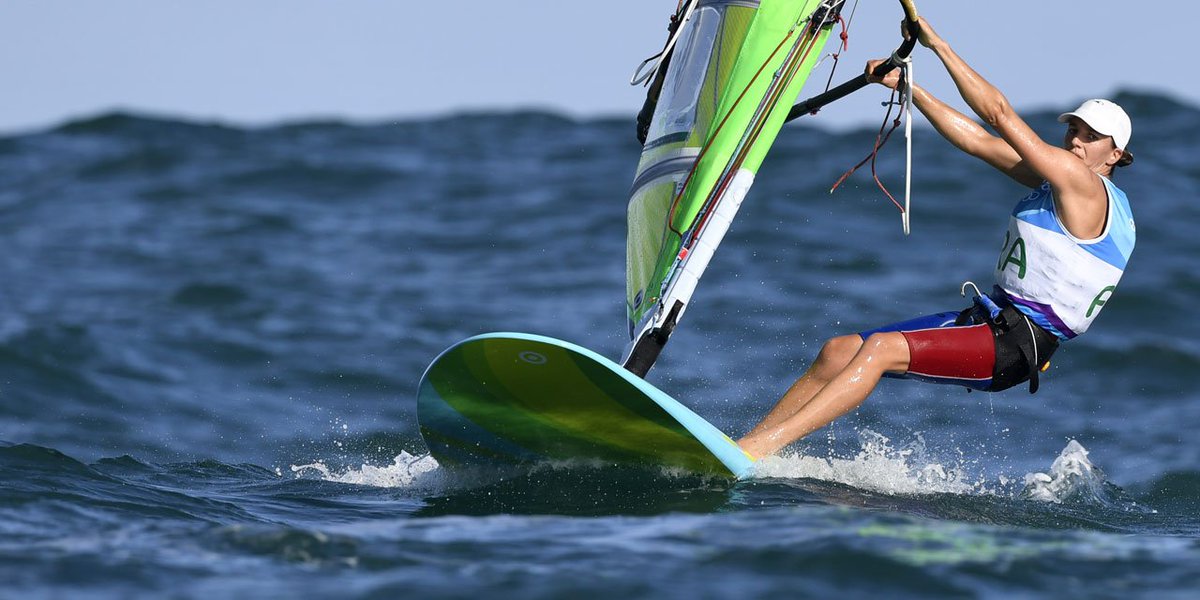 Europe1's tweet photo. JO de Rio 2016-Voile : Charline Picon championne olympique de planche à voile RS:X https://t.co/doyCyyRy5a https://t.co/2qsr112xGz