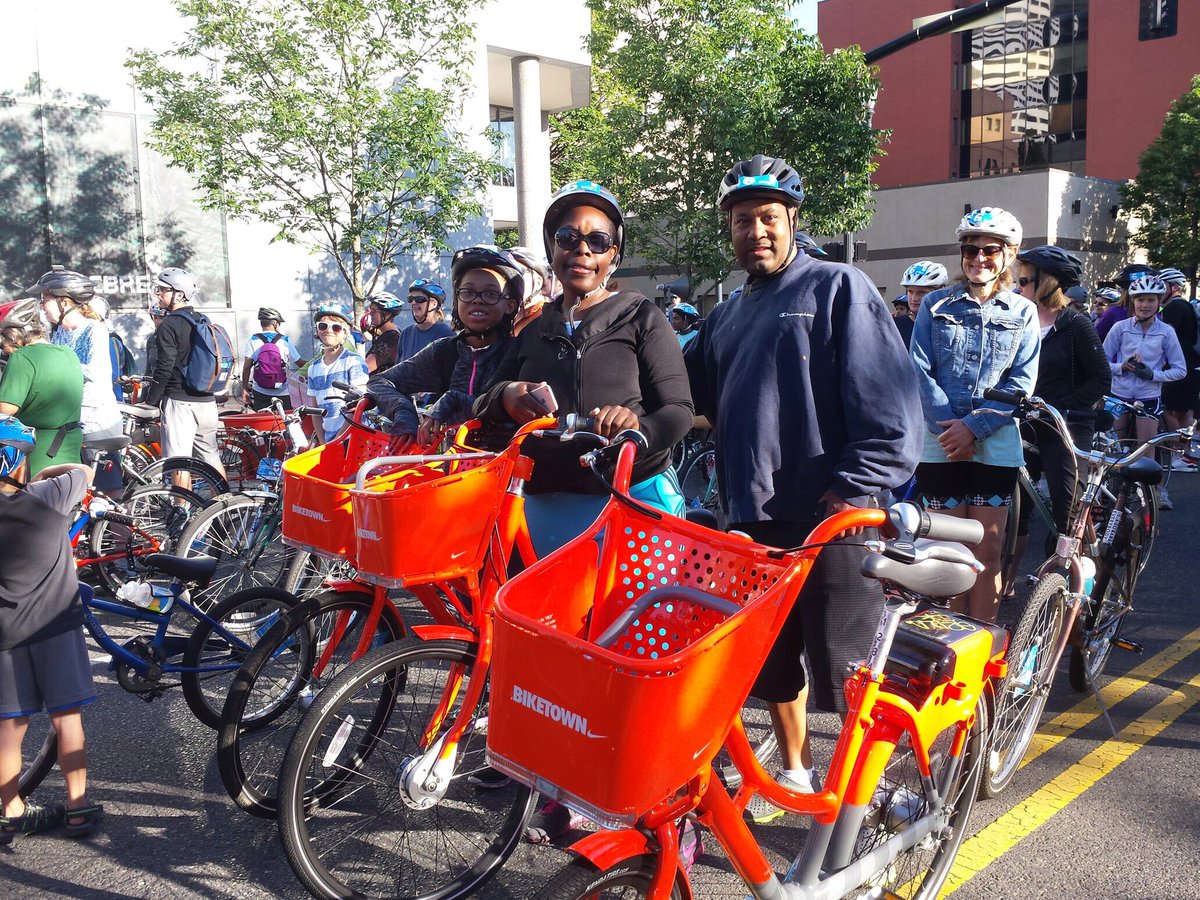 Bicicleto_ZGZ's tweet photo. RT @BIKETOWNpdx: Lots of folks riding @BridgePedal on #BIKETOWNpdx today!https://t.co/Q3Bc3wvusy