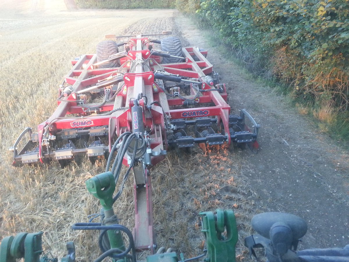 PrecisionAGPaul's tweet photo. Recorded this adaptive curve last summer and it's still bang on the money. Gotta love technology #bbrtk https://t.co/83CMcPSugD