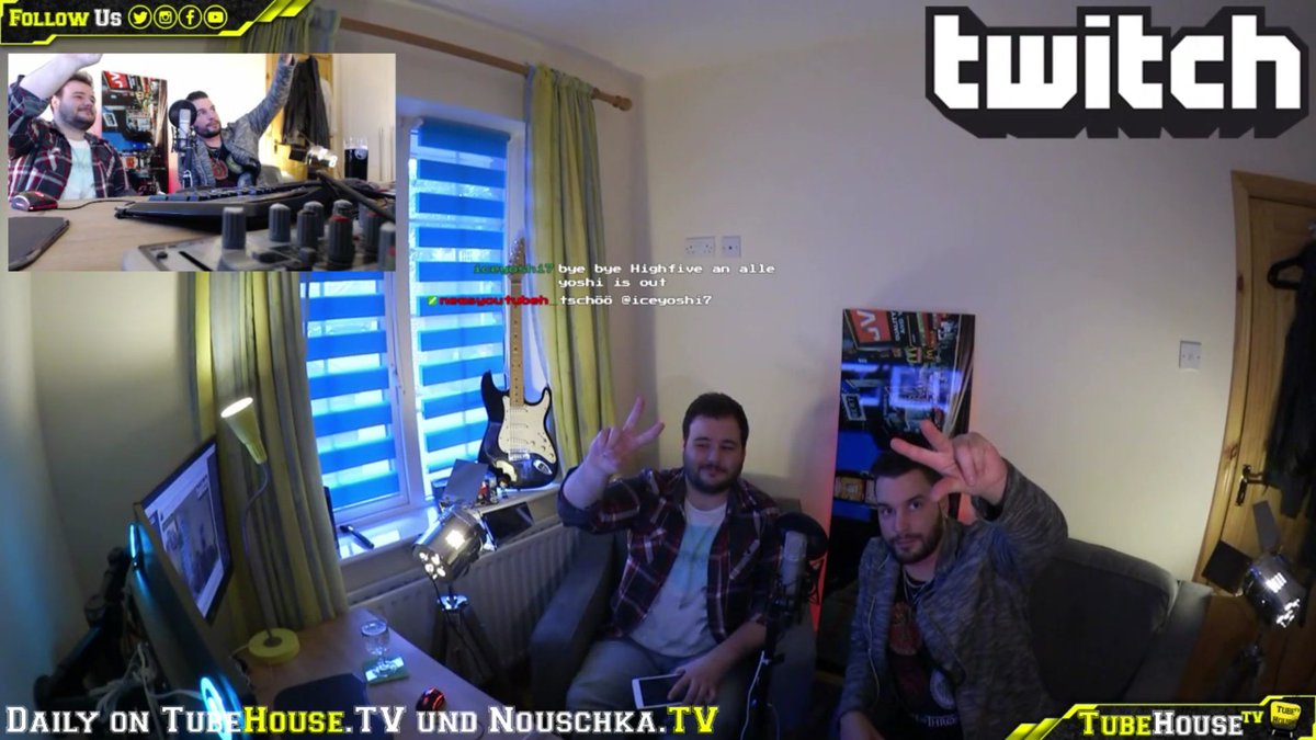 newsyoutubehaus's tweet photo. "Wir sind eingezogen und wussten nicht einmal dass es das YouTube Haus ist" 
Realtalk auf ➡ https://t.co/pTyvsHeo3a https://t.co/up3C7XCvXO