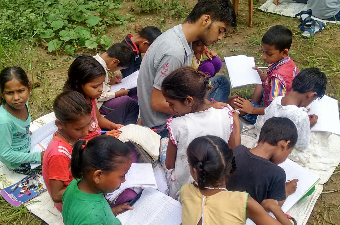 chambalyouth's tweet photo. आज कुछ इस तरह रहा #SundayClassroom
@93aanand @thebetterindia
@uclfreeed https://t.co/ZjTIcckk1v