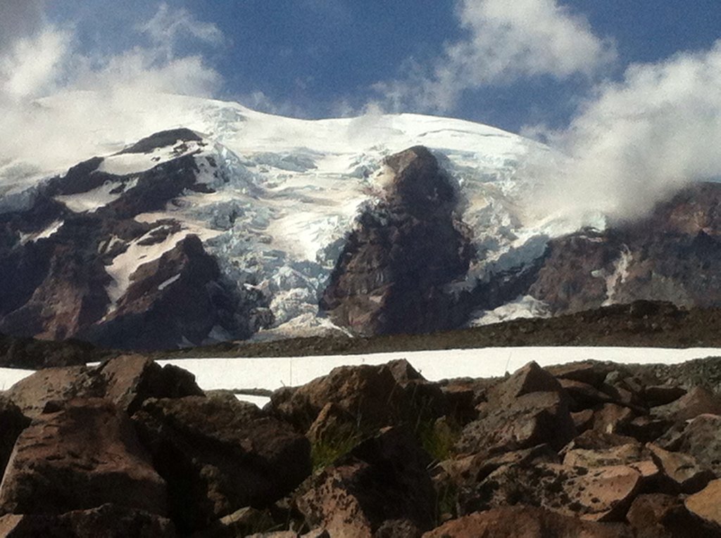 WZidaric's tweet photo. La montagna d'estate... Vale! https://t.co/IdoBZf0D7Z