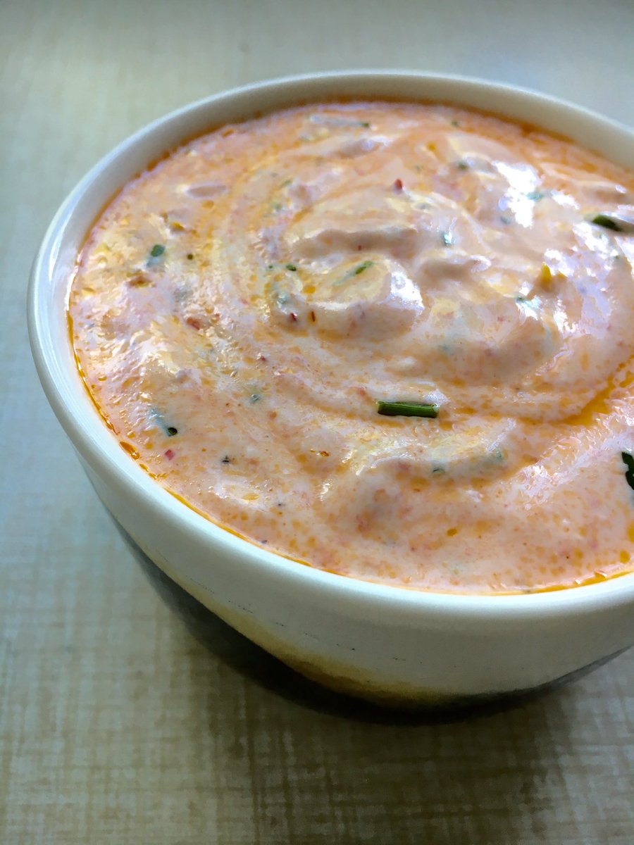 SamLakeRMD's tweet photo. I don't mean to brag, people, but I recently invented the best dip in the universe. https://t.co/gXBn5IgJU3