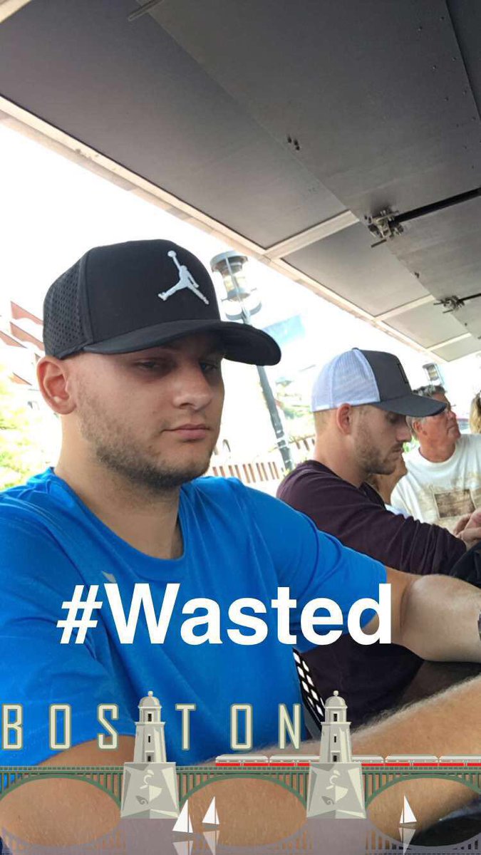 JoshDelaney18's tweet photo. @Klaverflav n I had a good #BostonBarCrawl yesterday! https://t.co/Iz93BSv14q