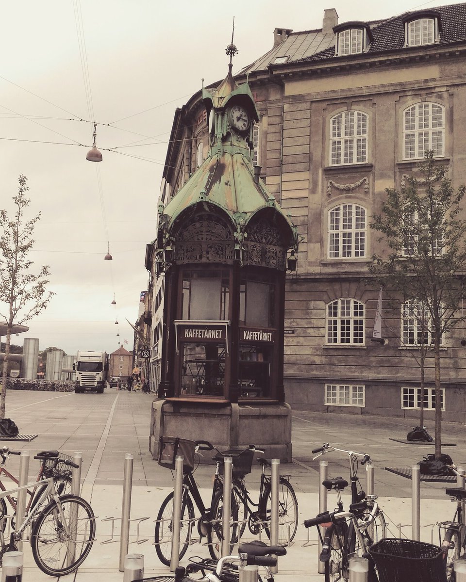 ACWorldTour's tweet photo. Transit à #Copenhague, quelques heures pour visiter la ville... https://t.co/eXRVo8NPFO