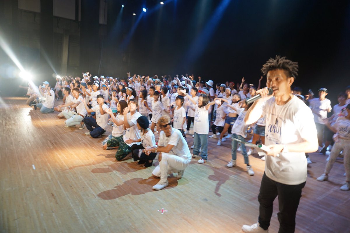 studioearly's tweet photo. フィナーレの時 #mc #yougee #アーリー発表会2016 https://t.co/zNnuUjpW27