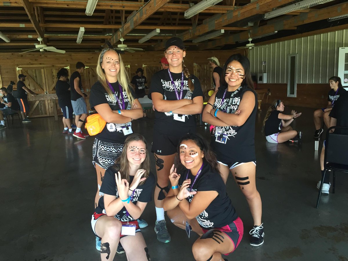 tessahey's tweet photo. Reppin' black 🐱🏴◼ #buildersinaction
@gabbaleeena https://t.co/Sg3Fl3U4Jq