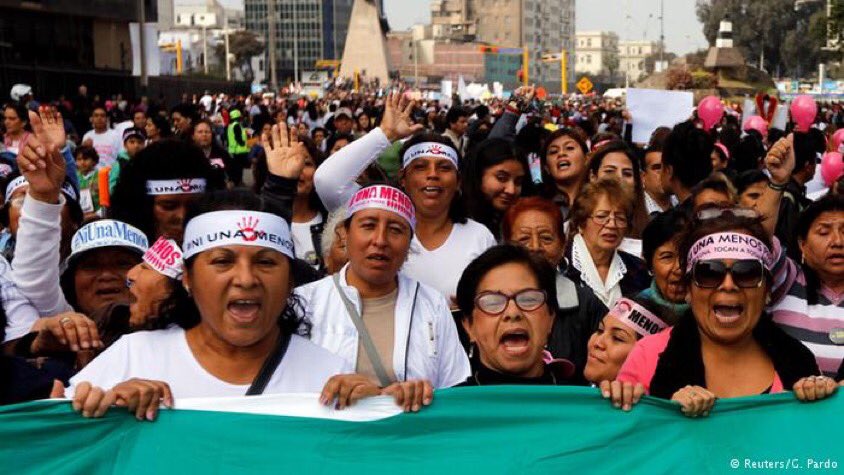 Peru: Başkent Lima'da onbinlerce kişi CinselŞiddet'e karşı yürüdü.