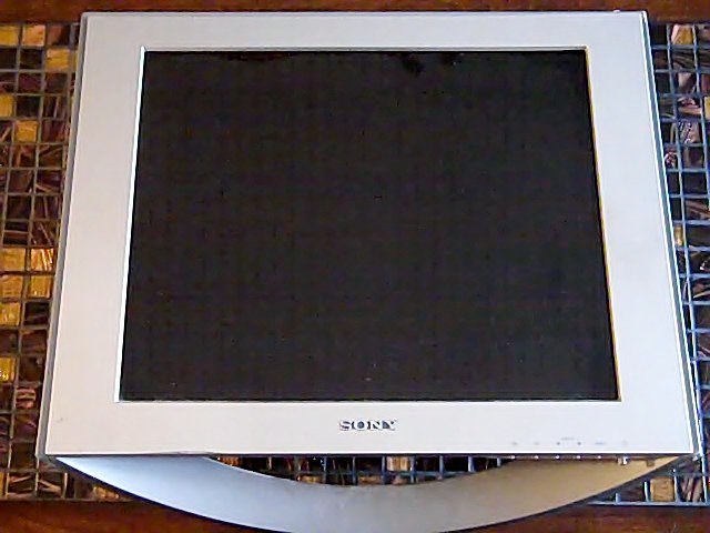 SONY 17 INCH TFT LCD COLOR COMPUTER DISPLAY MODEL#: SDM-HS74P - $30...newyork.craigslist.org/brk/sys/572946…