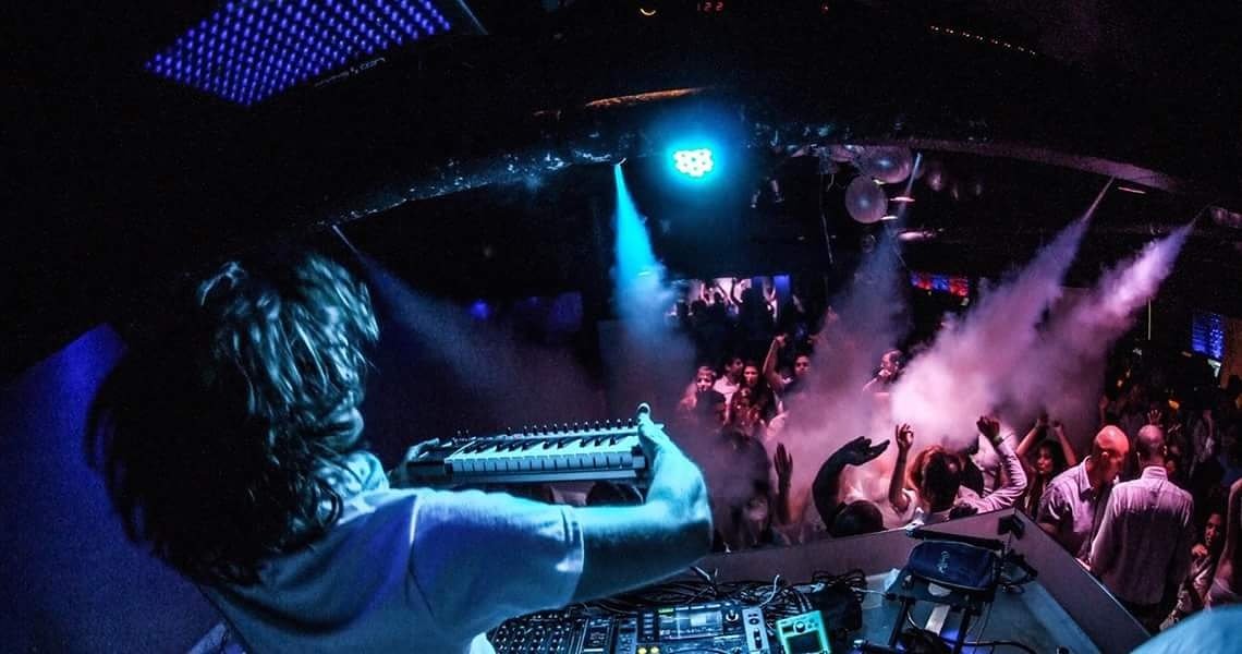 UE_Htx's tweet photo. #Houston RT | Tonight! @DJManifesto Brings his Electronic Violin Performance &amp; High energy DJ Set to @ProofRooftop! https://t.co/BoQYtlieCv