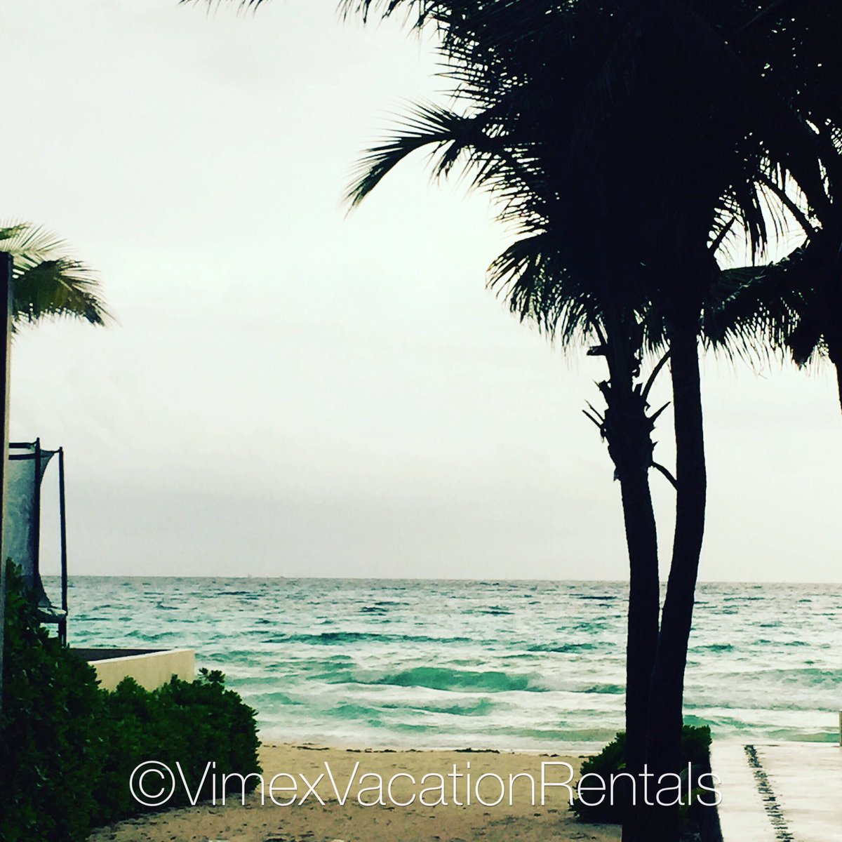 VimexVR's tweet photo. Even on rainy days, #PlayaDelCarmen is simply beautiful! #México https://t.co/1l4OwFPh56