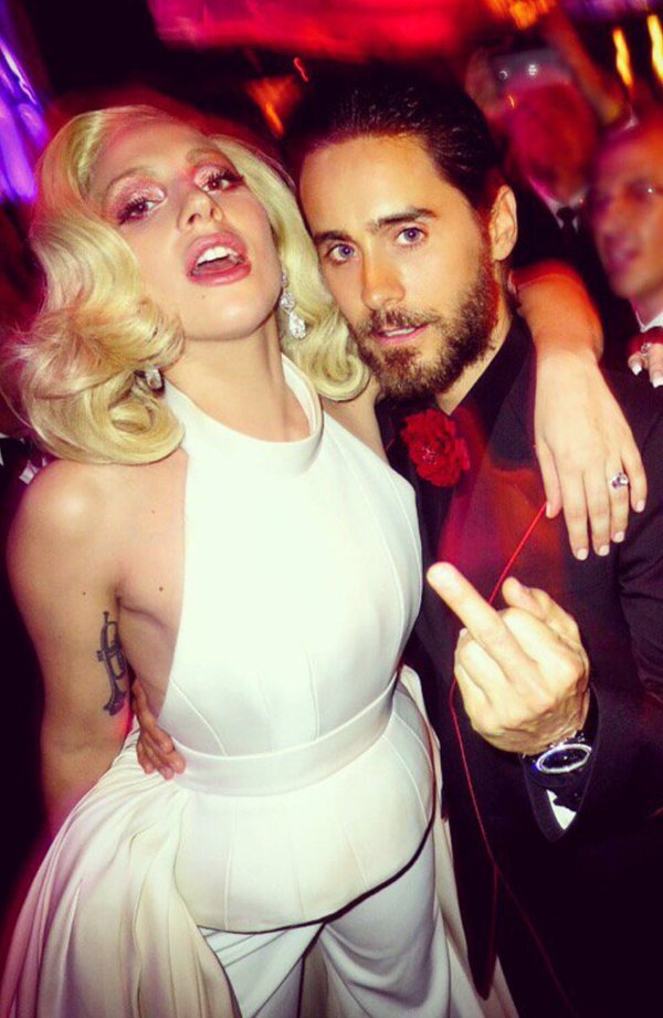LGMonsterFacts's tweet photo. Cool edit of Lady Gaga and Jared Leto as The Countess and The Joker. 😈 https://t.co/kzLdtEYfSj