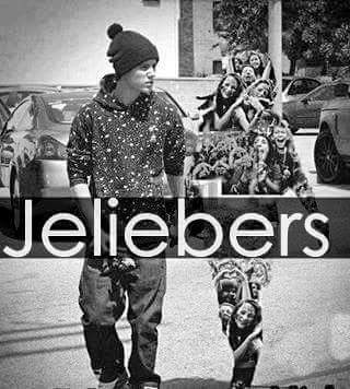 whoisdanyy_'s tweet photo. Cuando JELIEBERS era lo mas importante 😢😭 #RIPBeliebers #ThanksSofia https://t.co/ejRT7Dt3ST
