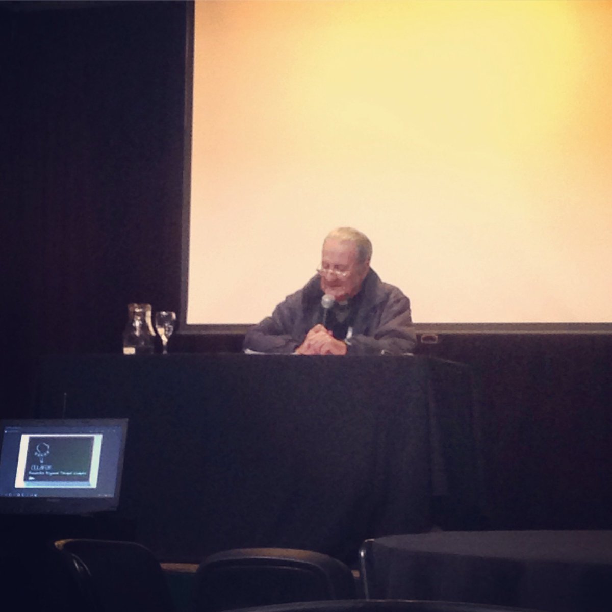 Continuamos la jornada en el Encuentro Regional con la conferencia del Padre Jorge Murias #Celafor #TrenqueLauquen