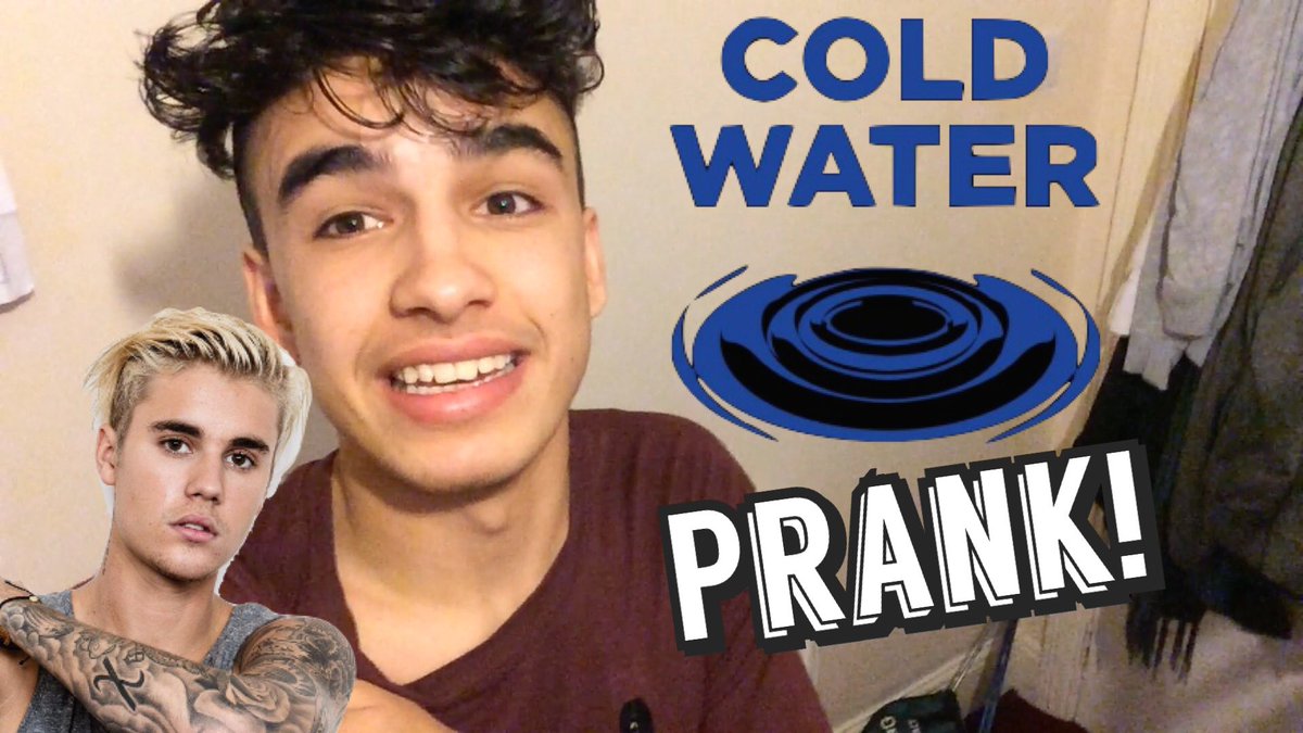 SamWarisTV's tweet photo. Hey you! ☺️
SO THE NEW VLOG US UP! 🎉
👀COLD WATER PRANK!!🏃🏽😂
▶️https://t.co/0RalZQZ5FY
THUMBS UP n RT!!!! 💙 #TeamSW https://t.co/ENfdYobMSh
