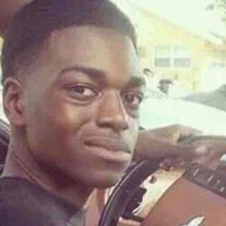 JUSTINSFINEST's tweet photo. lol some of these #RIPbeliebers tweets fr got me like https://t.co/8gioLAgRtx