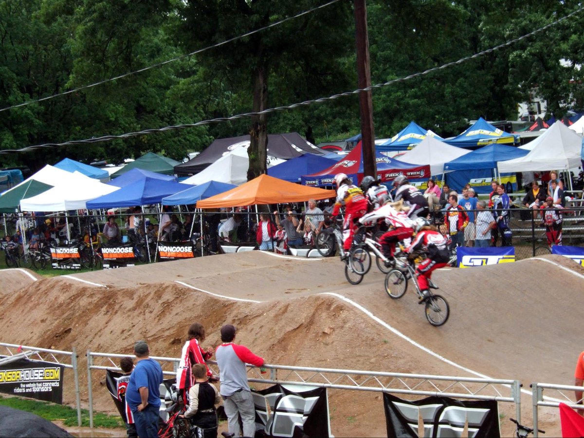 Soilworks's tweet photo. Use #Soiltac to cap and seal your #BMXtrack for a smooth and speedy #race! https://t.co/wAuK0TMLmT. https://t.co/wi59ItX8Mv