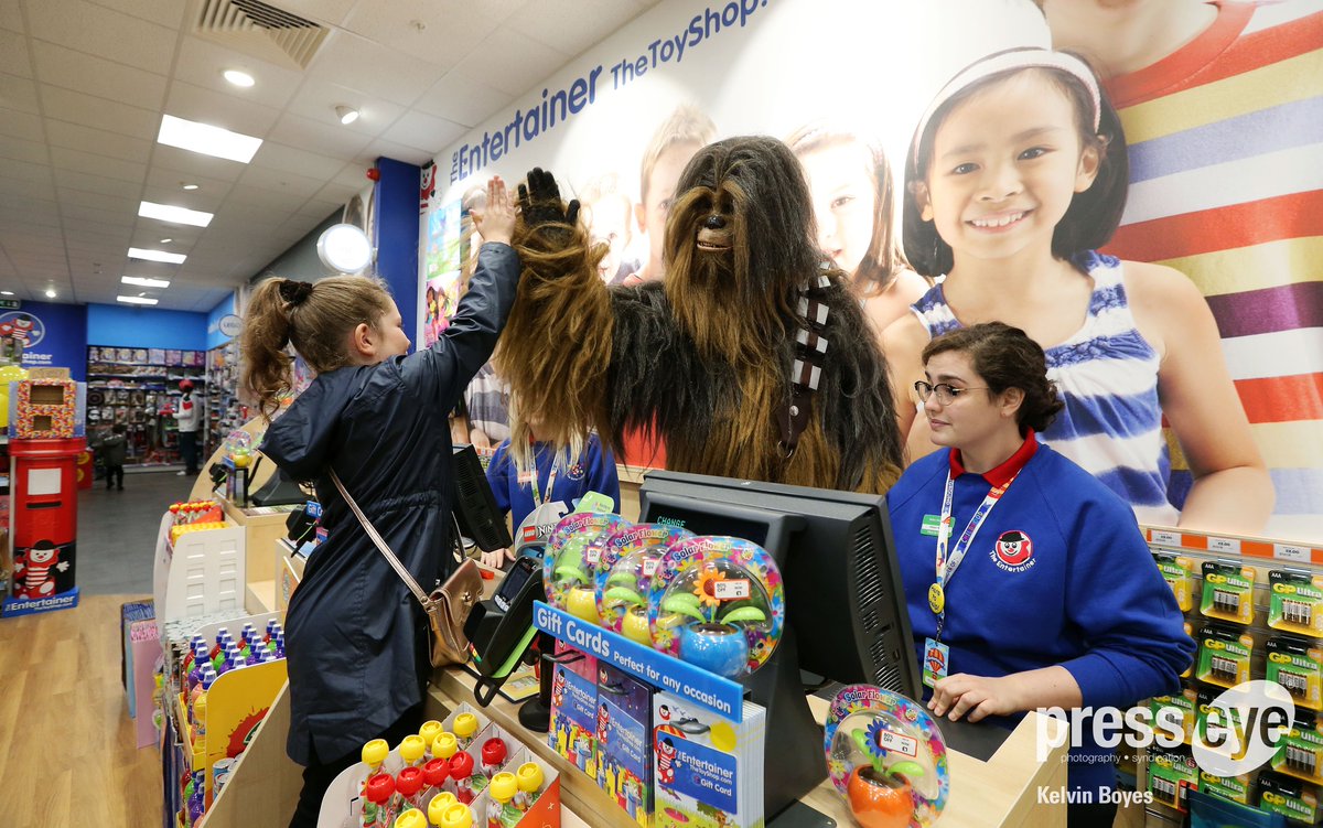 castle court toy shop