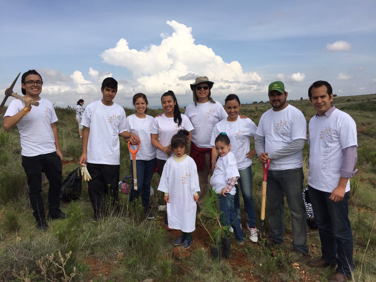 kybernuszac's tweet photo. Gracias a los kybernautas que nos acompañaron en #UnNuevoBosque2016! @gruposalinas #Zacatecas https://t.co/RdEjHQNl0O