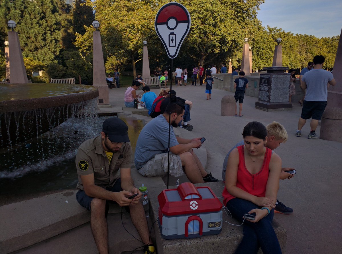 Awesome homemade Pokécenter charging station

#PokemonGO