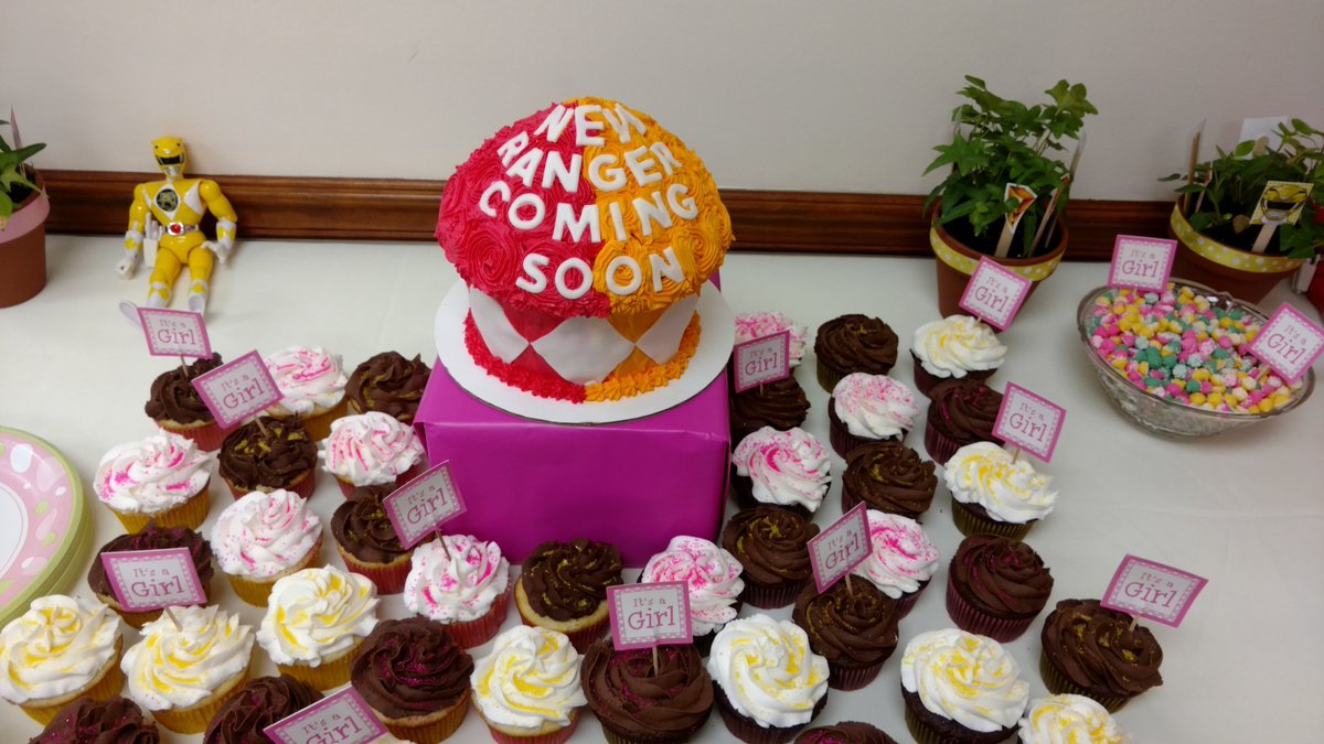 Ranger_Liz's tweet photo. My lightly @PowerRangers themed baby shower. New Ranger coming November, 29th 2016. #nextgenrangers https://t.co/dSjxaPLp9e