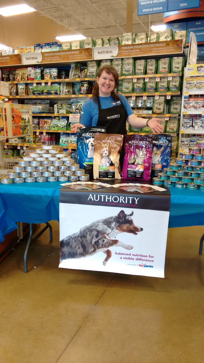 BelbeckSandra's tweet photo. Authority Day at Petsmart 2433.Great engagements great value! https://t.co/jcwk35ip4M