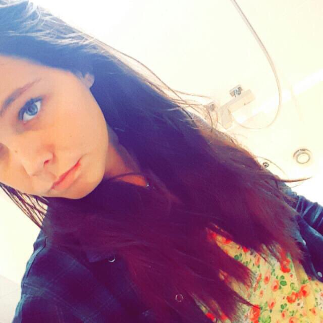 Alyssavanoort's tweet photo. My lovely girlfriend😍 https://t.co/Q5Y62p43PW