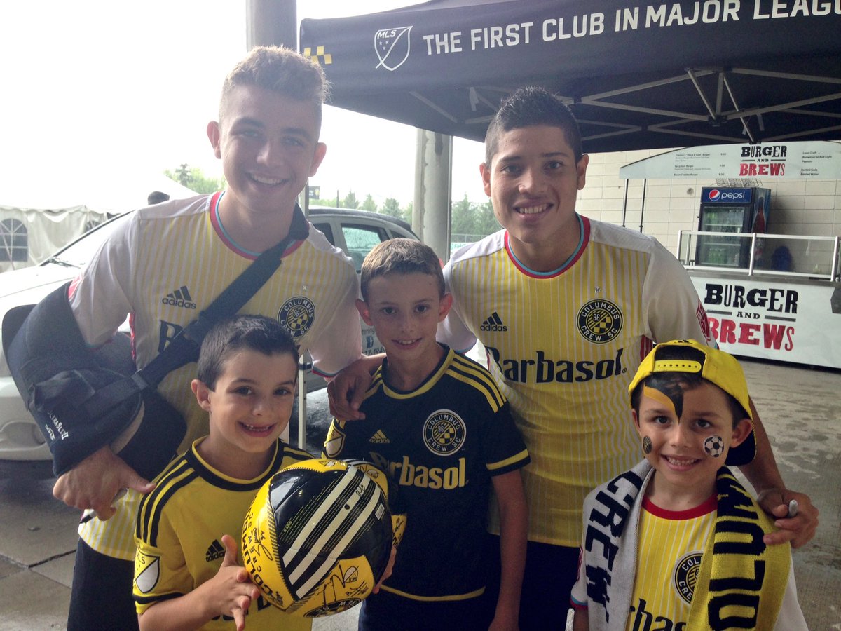 KalikalaMileli's tweet photo. A few @OhioExtremeSC U9/U10 Boys got to meet @ColumbusCrewSC players today! https://t.co/3k7UDGXHXb