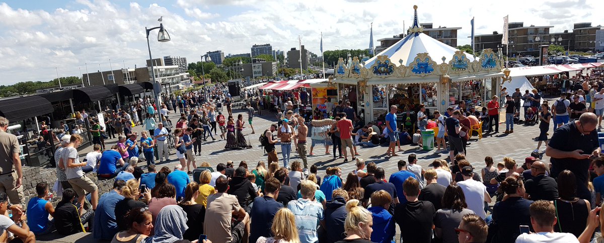JinathaNL's tweet photo. Wow kijkduin was echt waanzinnig! Ben alleen wel een beetje (erg) verbrand ๐
#Pokeduin #PokemonGo #aftersun https://t.co/GJCN1yBoYM