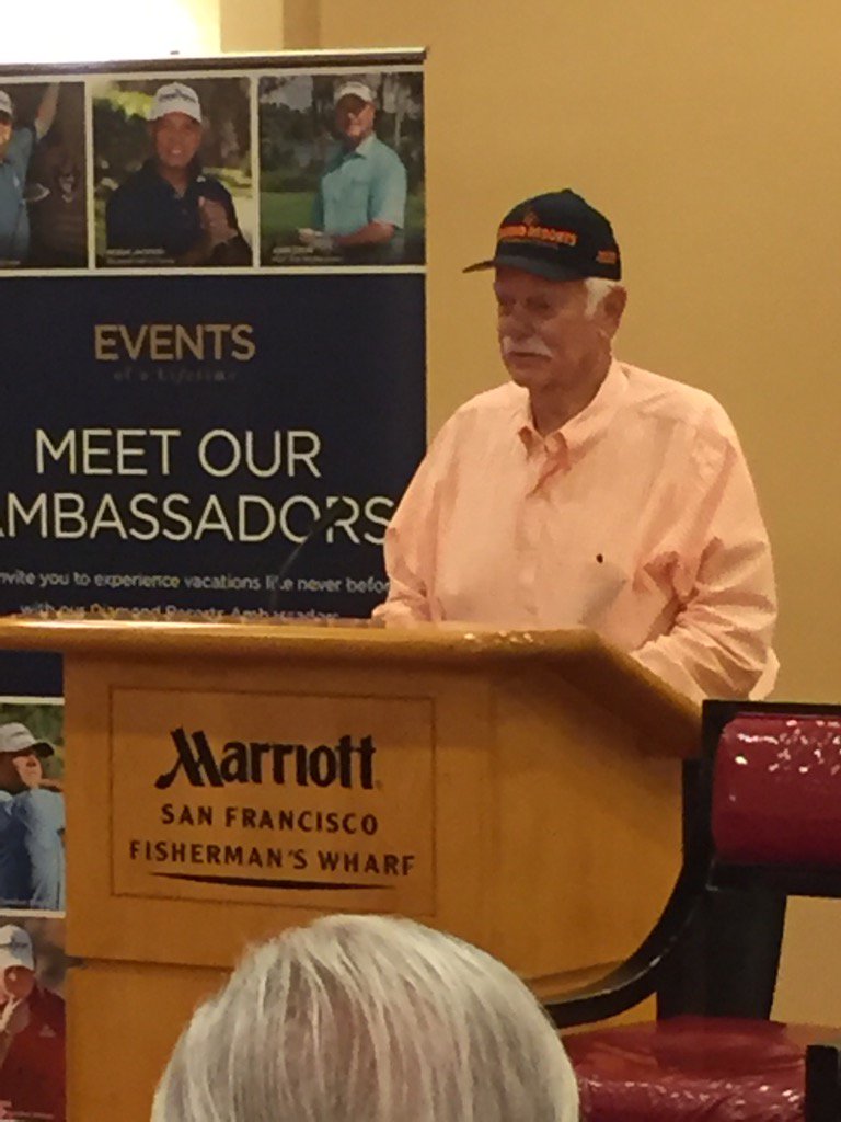 MsNicoleMueller's tweet photo. Mr. Gaylord Perry addressing Event of a Lifetime attendees. Such an honor to host. @diamondresorts #stayvacationed https://t.co/f1WB3AhGeq