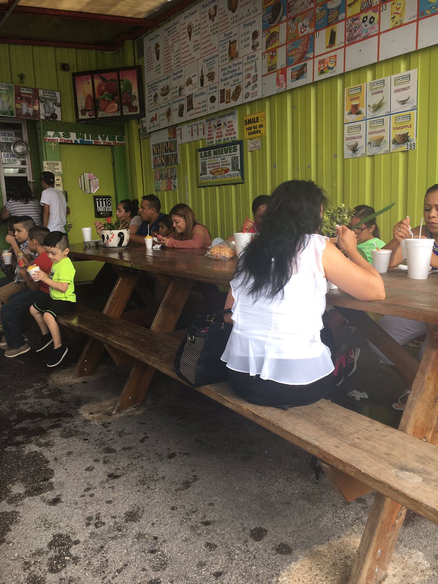 Alexxx_Gordon's tweet photo. @TUResLife @TU_ExpLearning Las Nieves!! #localplacesandfaces #exploreSACulture #exploreSAFood #TeamNicole https://t.co/7ByVQ6xu56