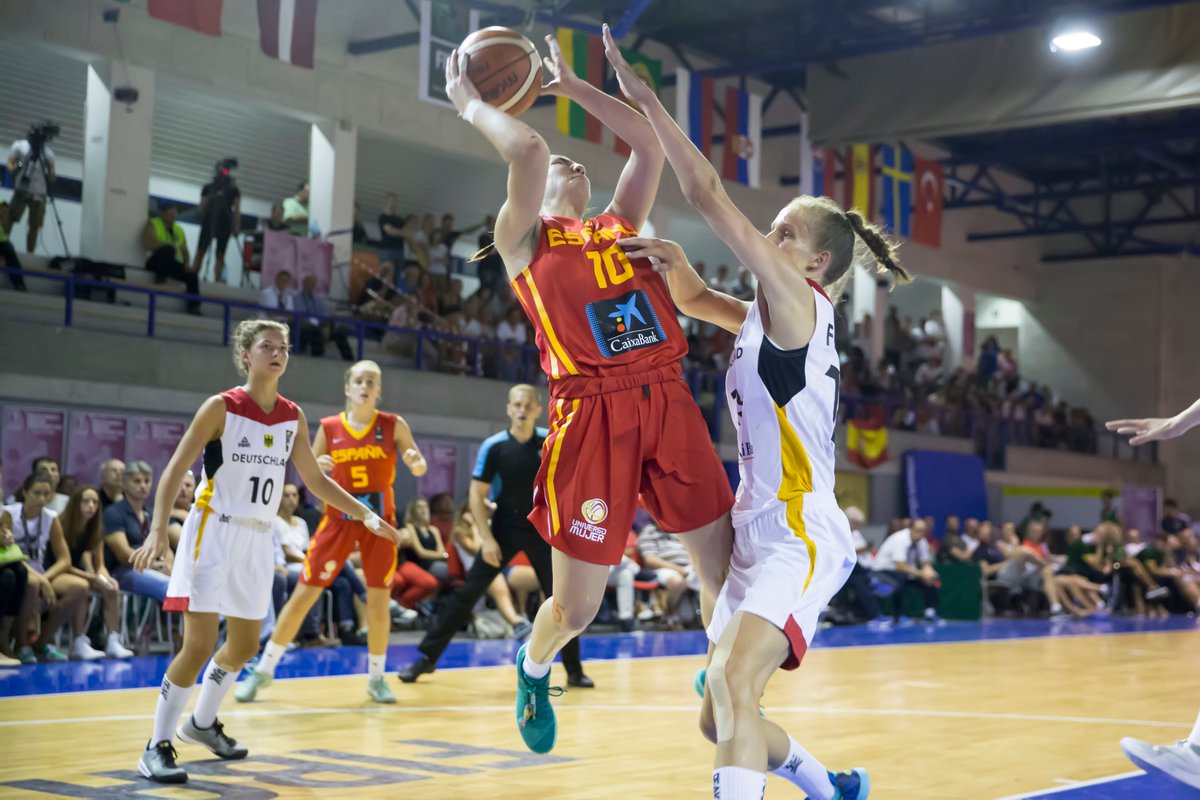 FIBA's tweet photo. Women’s #FIBAU16Europe Final: @DBB_Basketball 🇩🇪 48-64 @baloncestofeb 🇪🇸 https://t.co/5hSJMu4nqf